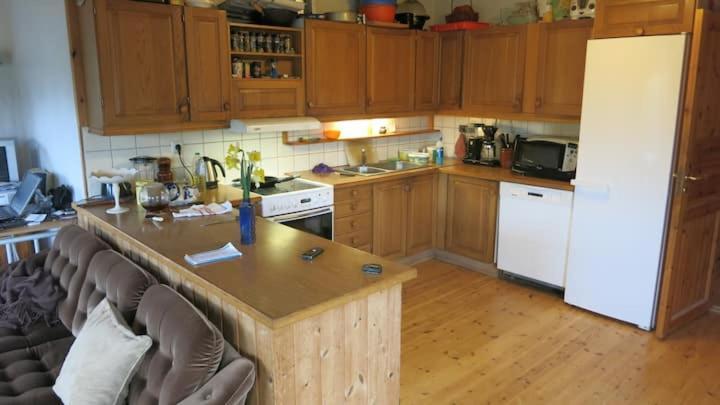 Airbnb And Booking At Postvegen 95 Vigra Buitenkant foto