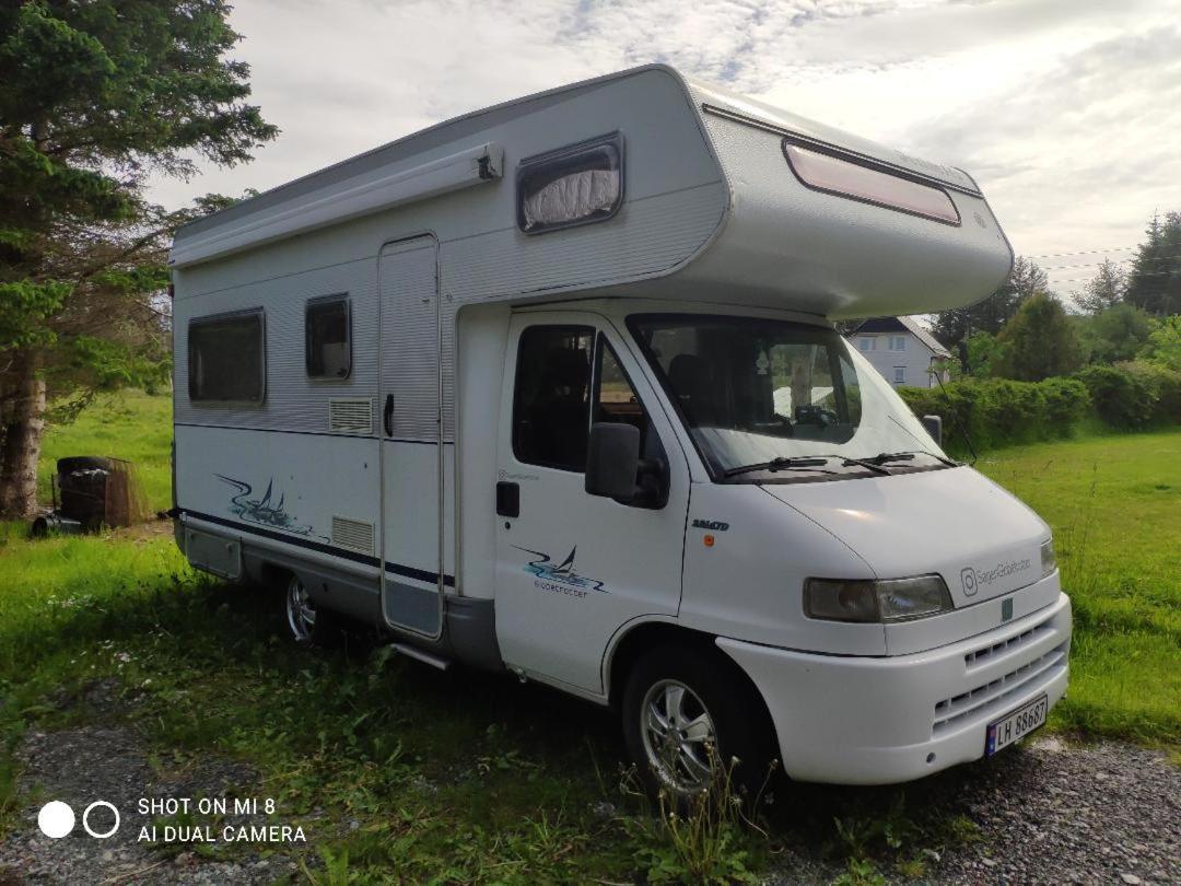 Airbnb And Booking At Postvegen 95 Vigra Buitenkant foto
